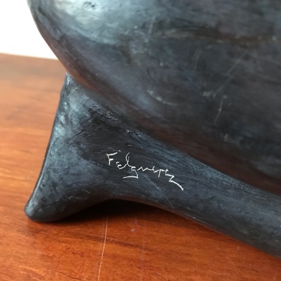 Signed Manuel Felguerez mexican black pottery sculpture of a mother and child - Picture 4 of 10